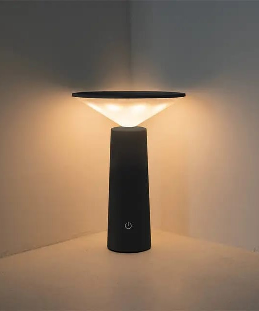مصباح مكتب LED