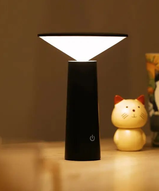 مصباح مكتب LED