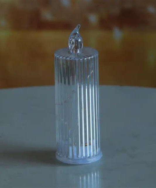 شمعة عديمة اللهب LED