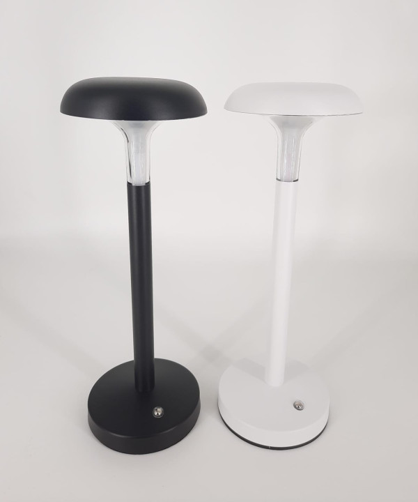 مصباح طاولة LED