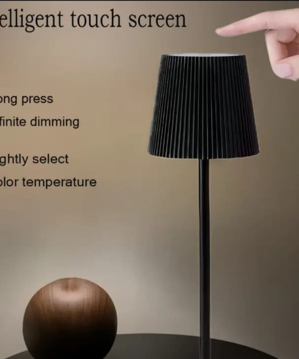 مصباح مكتبي LED