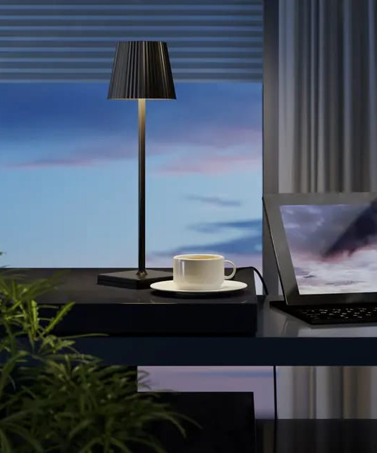مصباح مكتبي LED